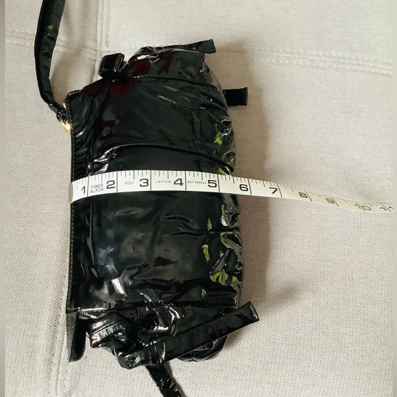 Very dressy GUCCI GO OUT clutch/ bag 🔥🔥🔥 - Picture 9 of 16